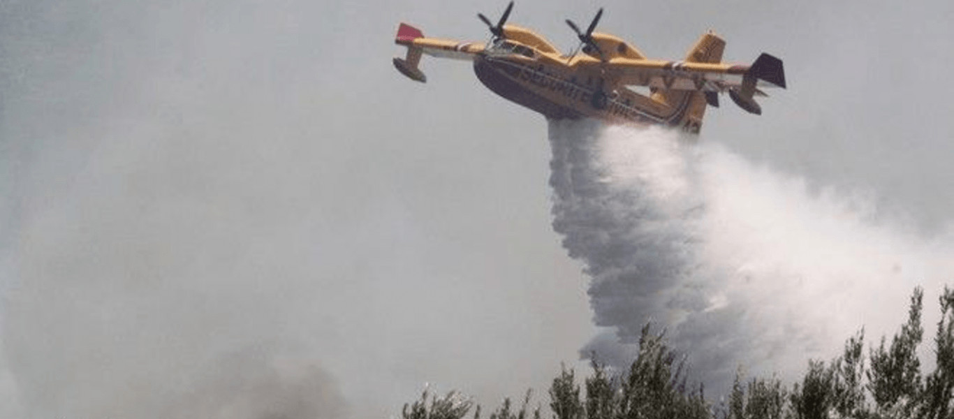 Στις φλόγες η Ζάκυνθος - 14 οχήματα και 30 πυροσβέστες στην περιοχή (upd)